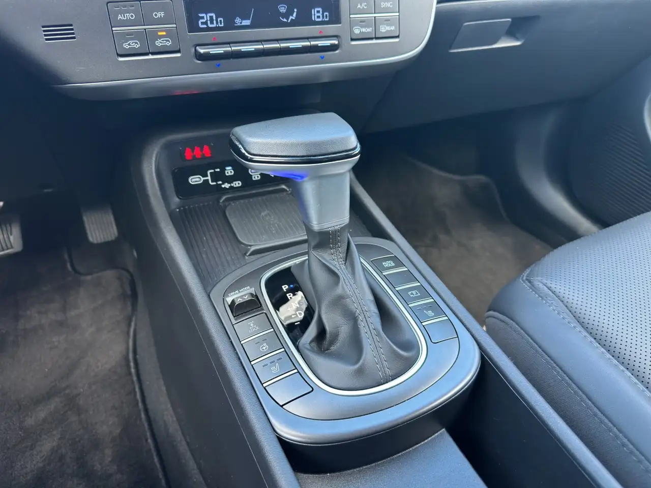 Hyundai KONA photo Hyundai KONA