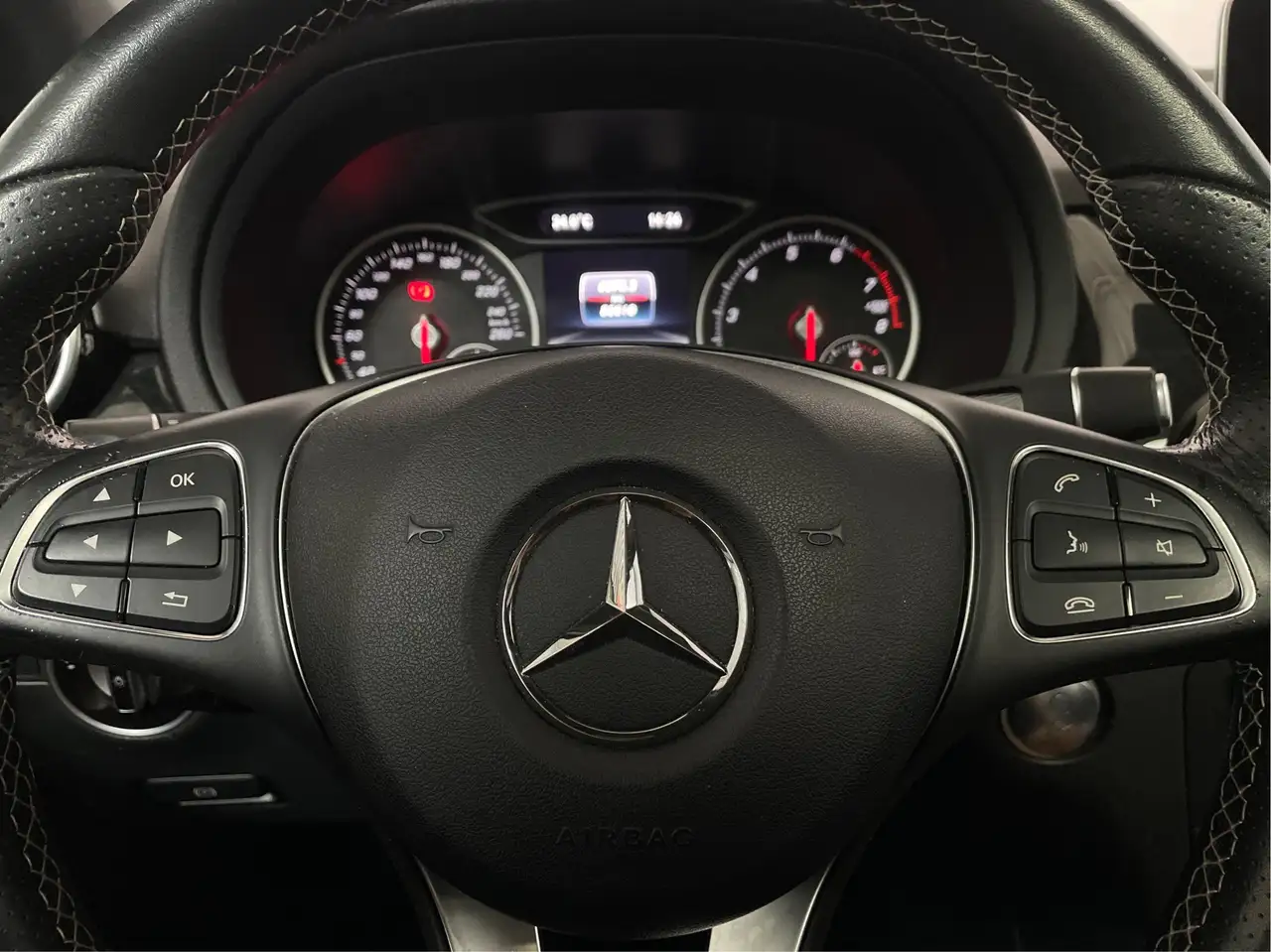 Mercedes-Benz B-Class photo Mercedes-Benz B-Class