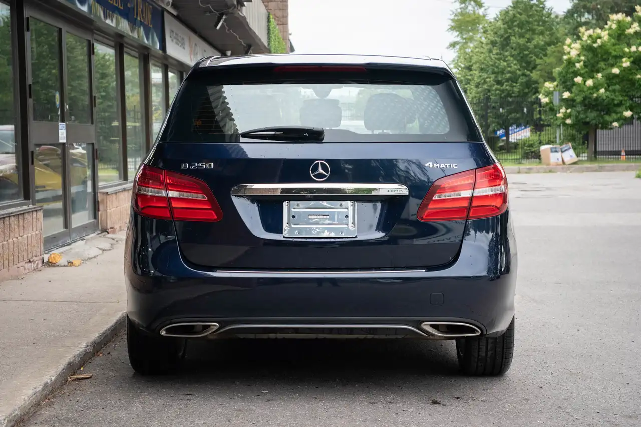 Mercedes-Benz B-Class photo Mercedes-Benz B-Class