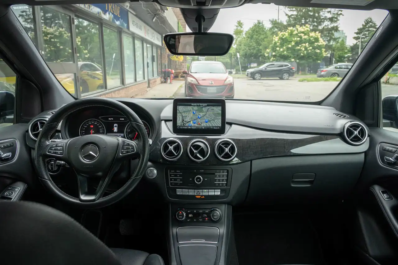 Mercedes-Benz B-Class photo Mercedes-Benz B-Class