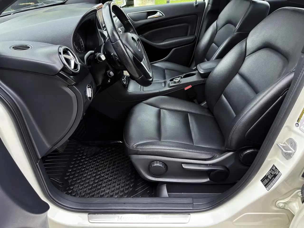 Mercedes-Benz B-Class fotografie Mercedes-Benz B-Class