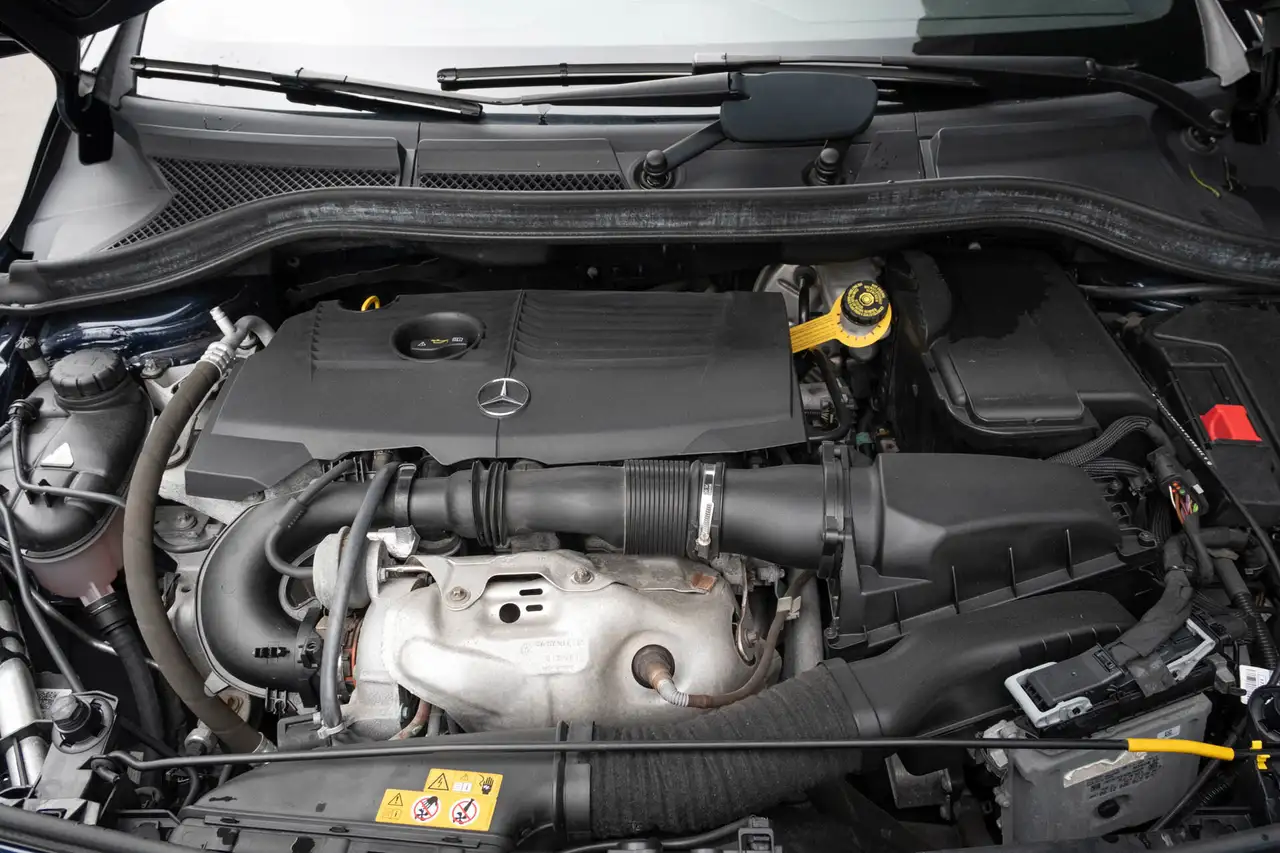 Mercedes-Benz B-Class photo Mercedes-Benz B-Class