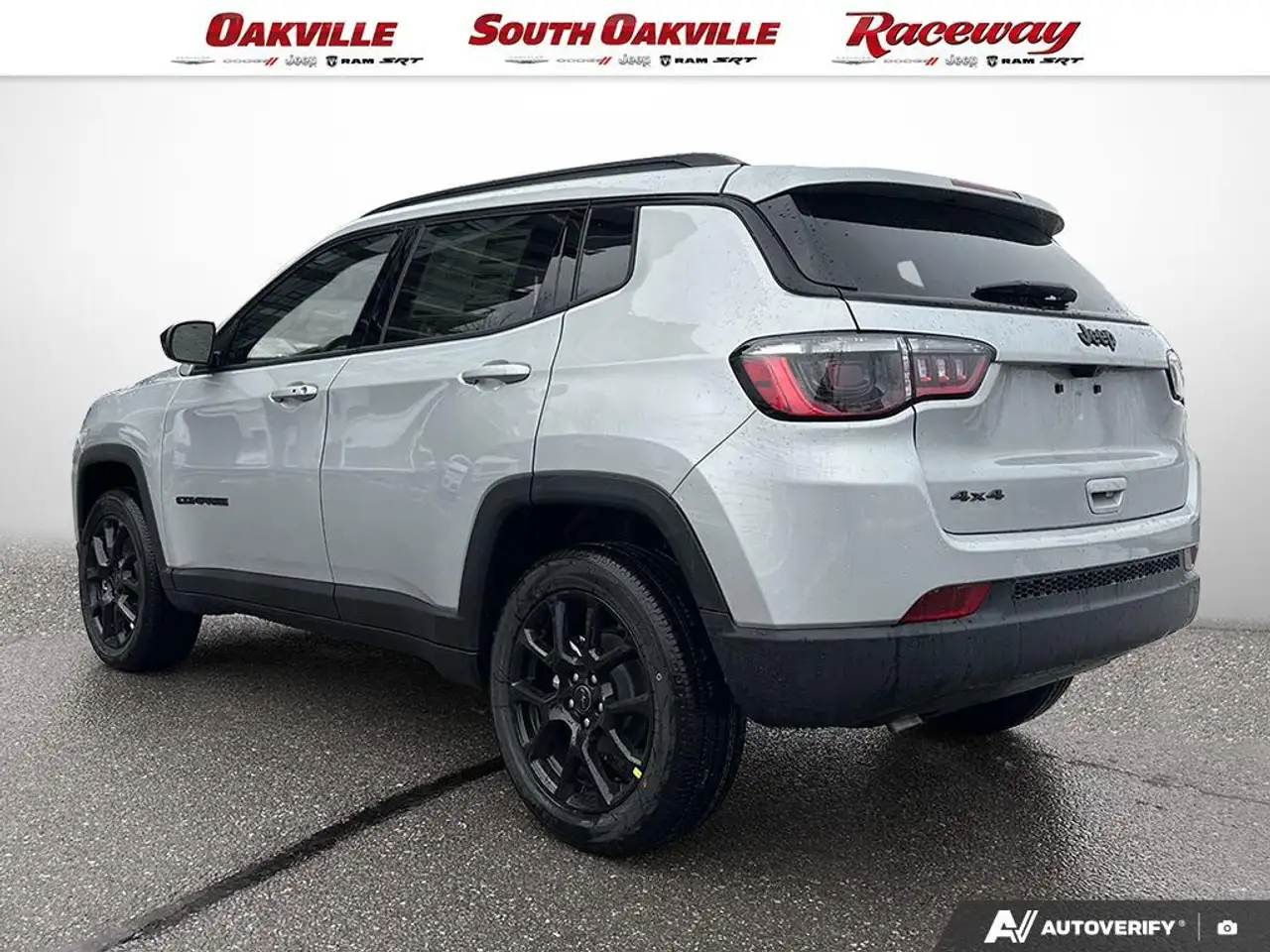 Jeep Compass photo Jeep Compass