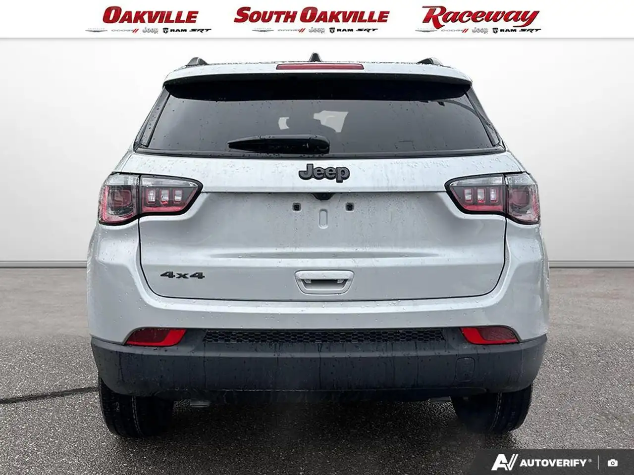 Jeep Compass photo Jeep Compass