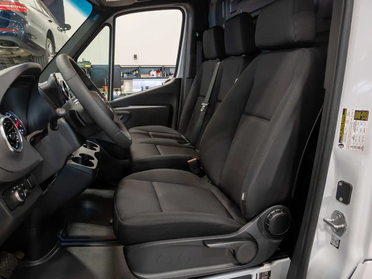 Mercedes-Benz Sprinter снимка Mercedes-Benz Sprinter