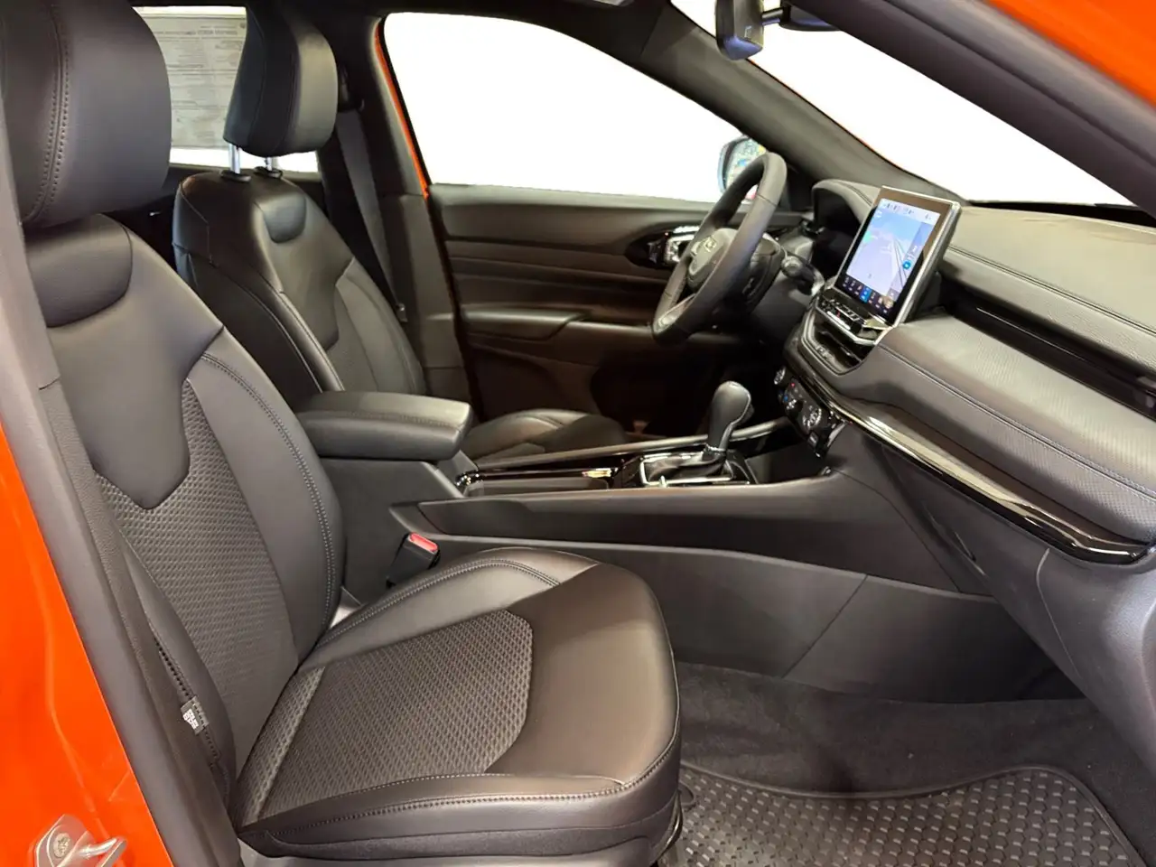 Jeep Compass photo Jeep Compass