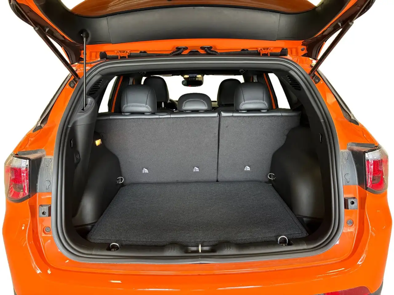 Jeep Compass photo Jeep Compass
