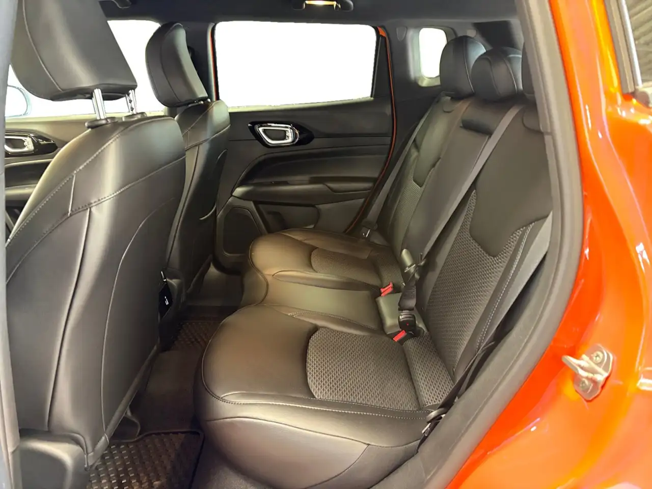 Jeep Compass photo Jeep Compass