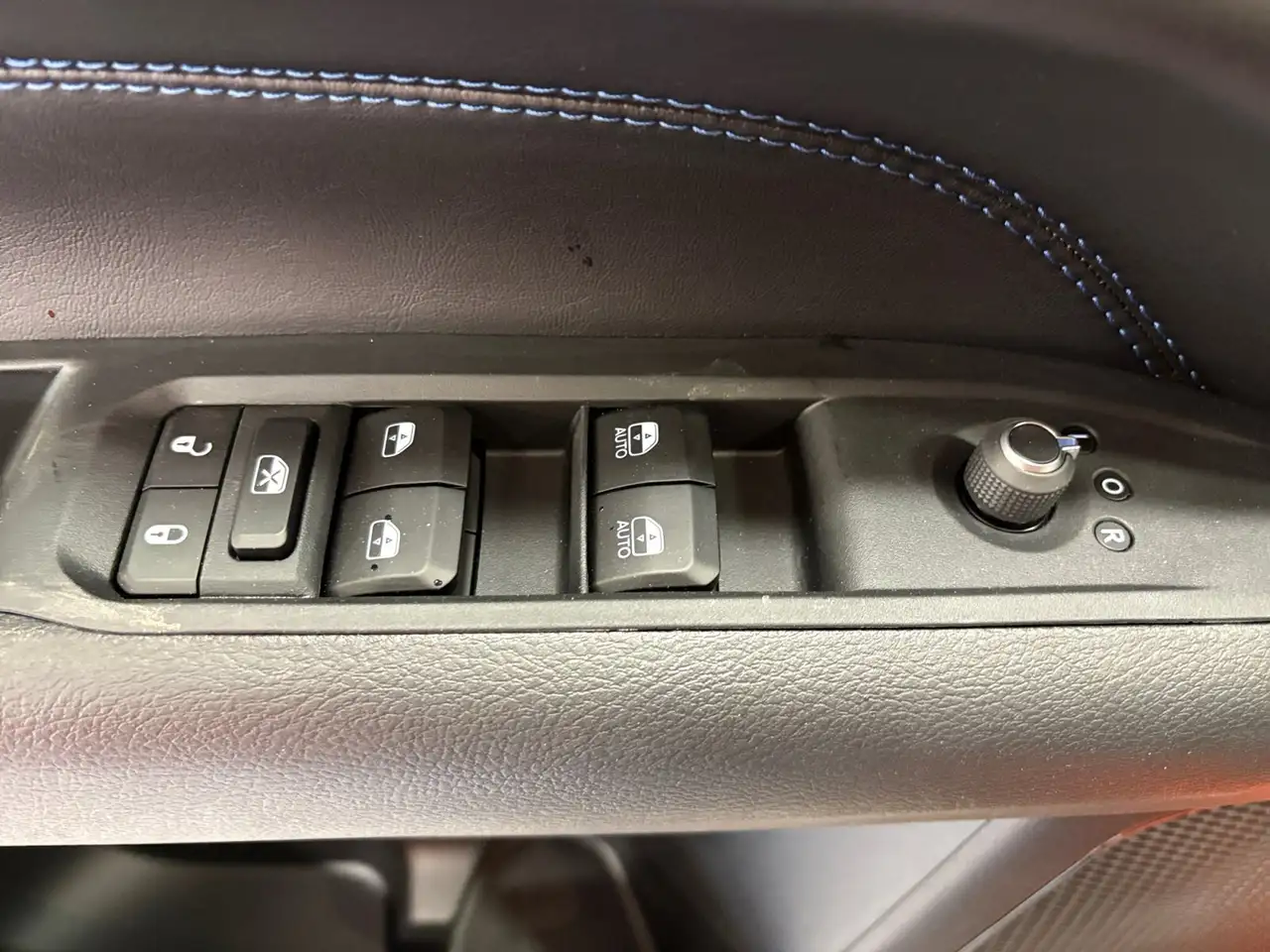 Jeep Compass photo Jeep Compass
