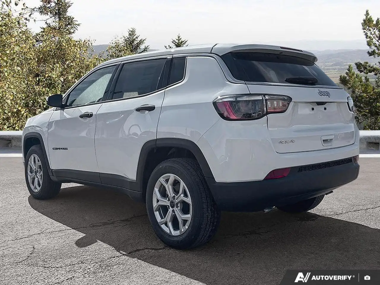 Jeep Compass photo Jeep Compass