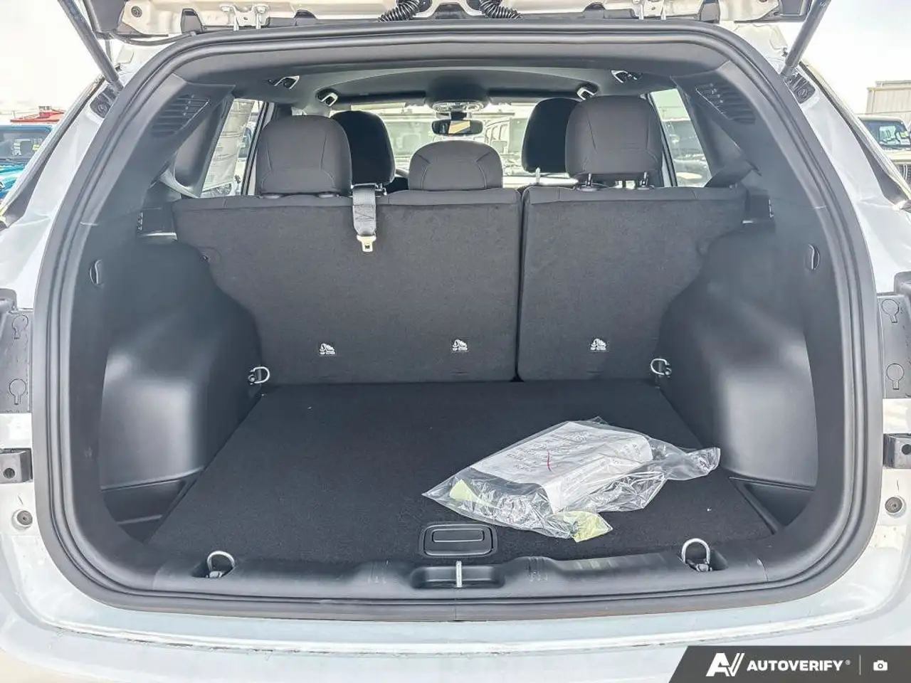 Jeep Compass photo Jeep Compass