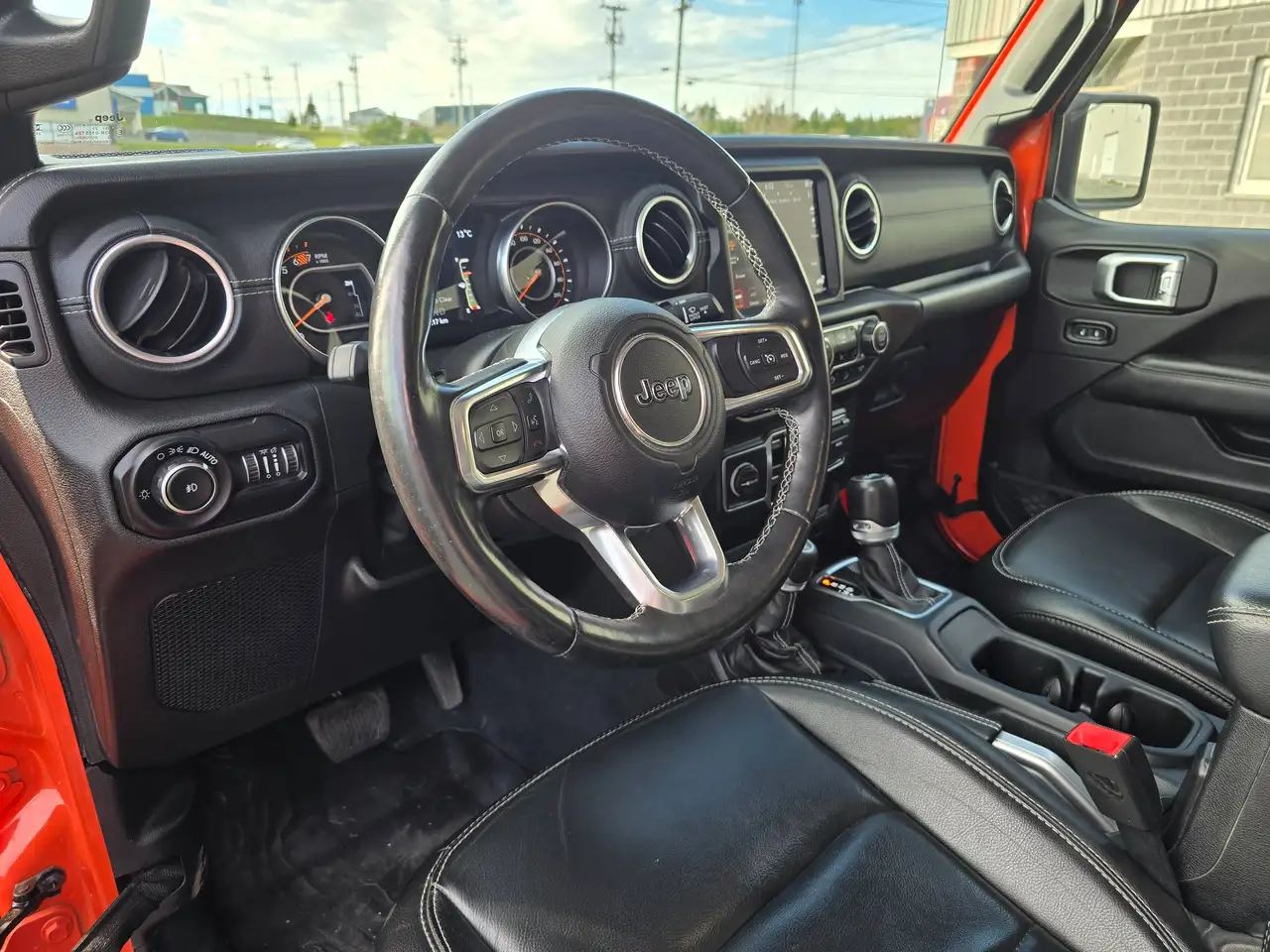 Jeep Wrangler photo Jeep Wrangler