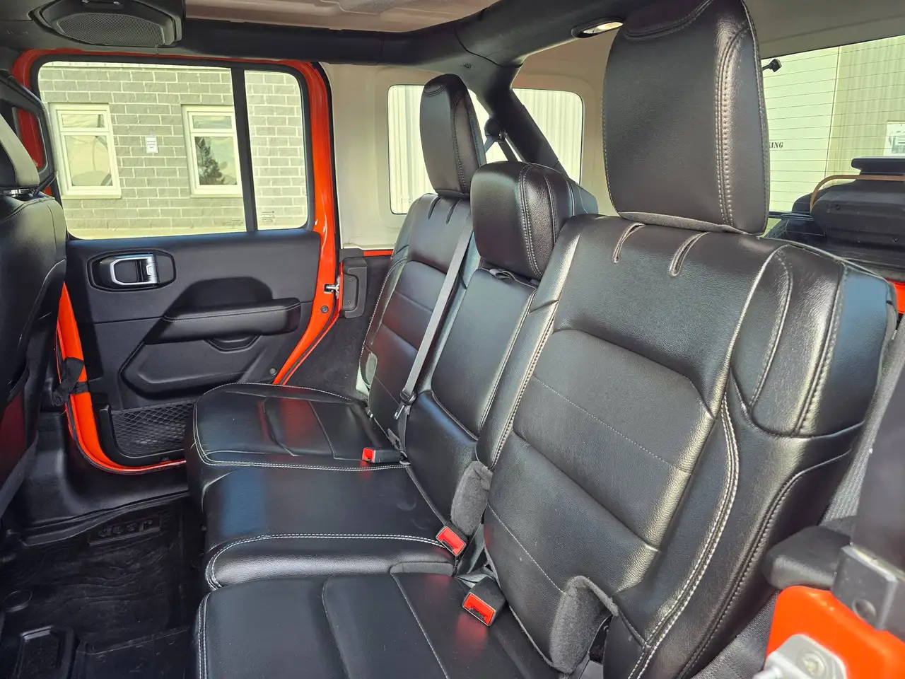 Jeep Wrangler photo Jeep Wrangler