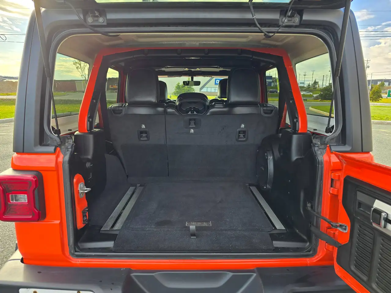 Jeep Wrangler photo Jeep Wrangler