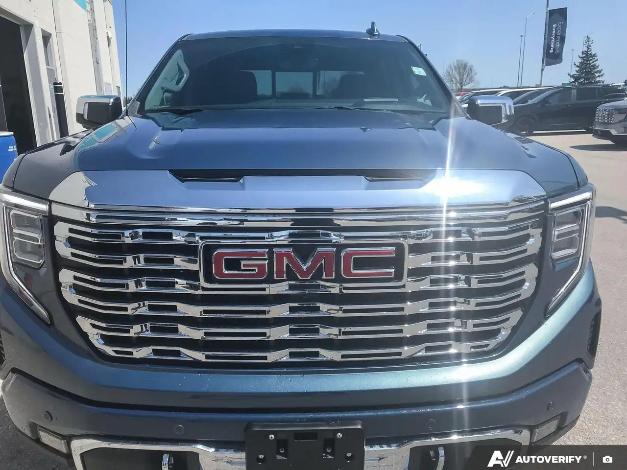 GMC Sierra 1500 снимка GMC Sierra 1500