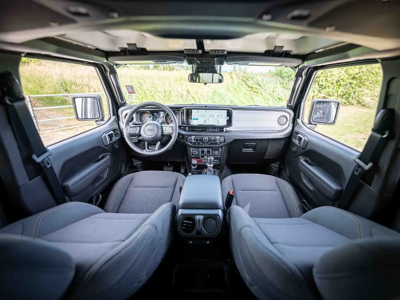 Jeep Wrangler снимка Jeep Wrangler