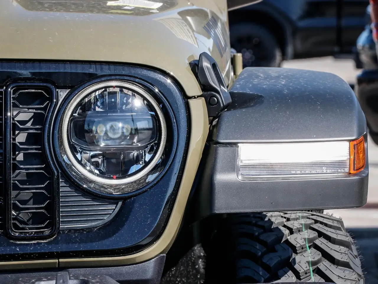 Jeep Wrangler снимка Jeep Wrangler