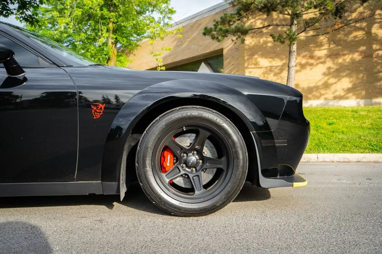 Dodge Challenger снимка Dodge Challenger