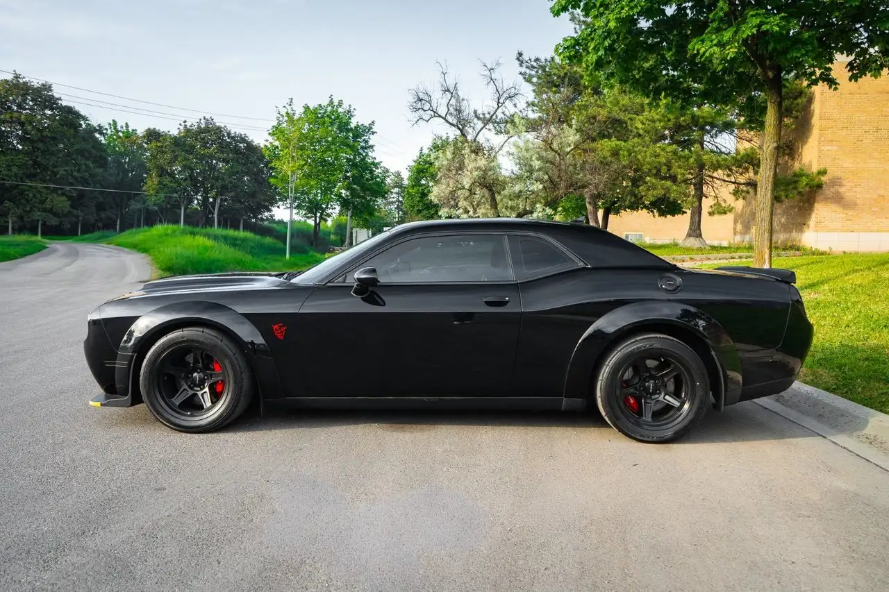 Dodge Challenger снимка Dodge Challenger
