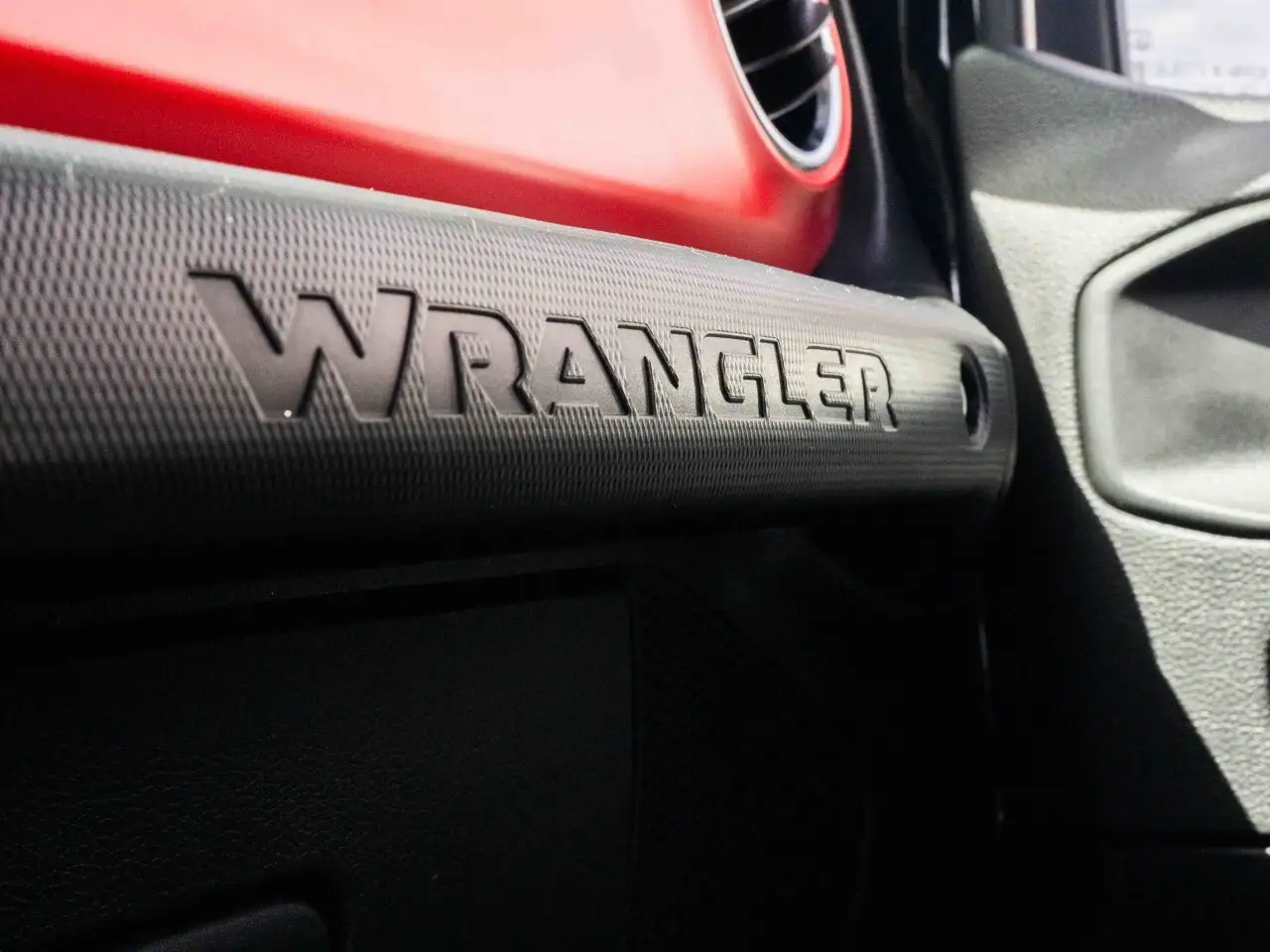 Jeep Wrangler photo Jeep Wrangler