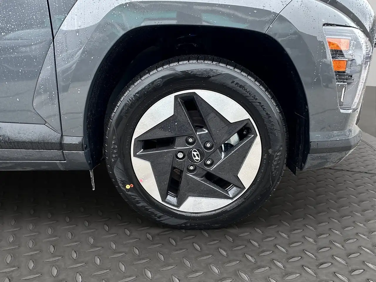 Hyundai KONA снимка Hyundai KONA