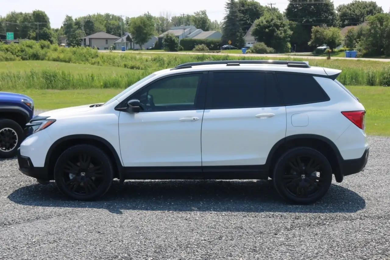 Honda Passport photo Honda Passport
