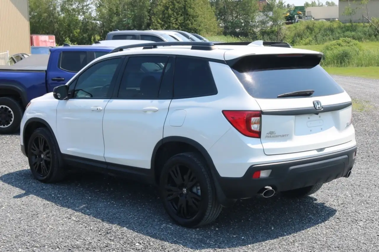 Honda Passport photo Honda Passport
