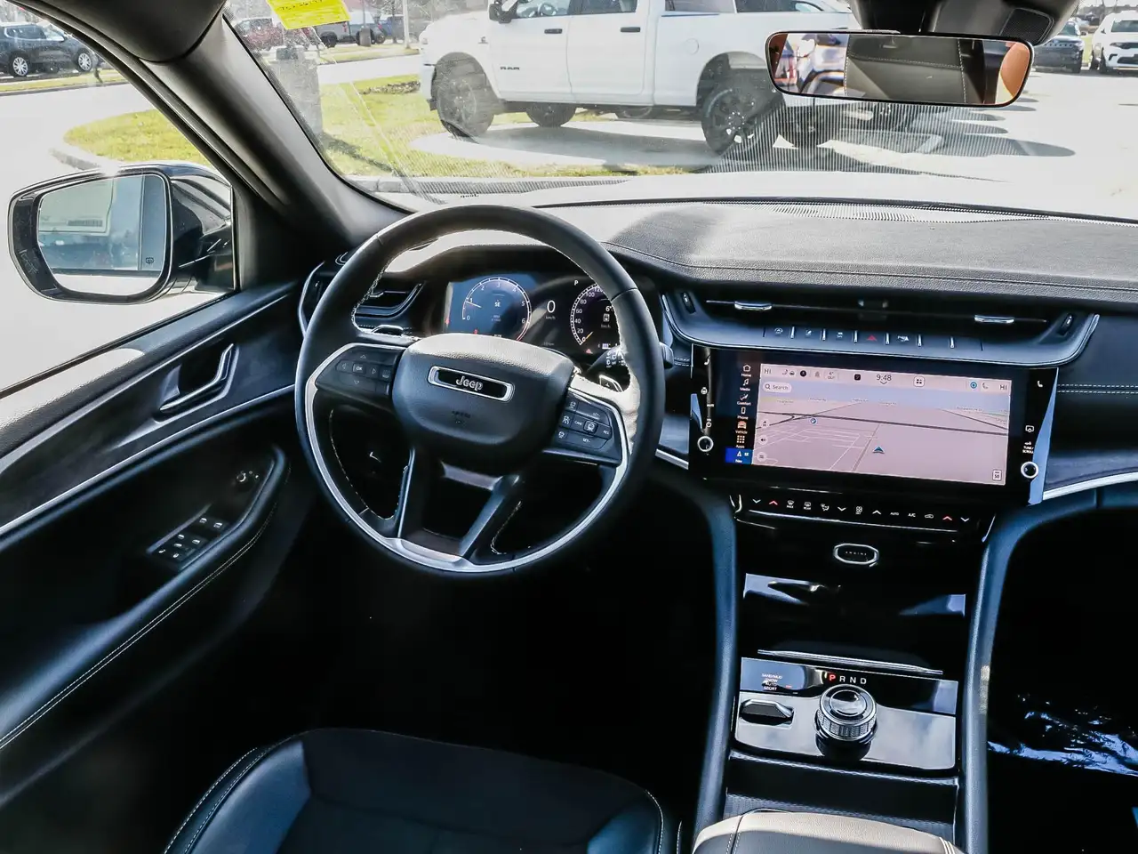 Jeep Grand Cherokee снимка Jeep Grand Cherokee
