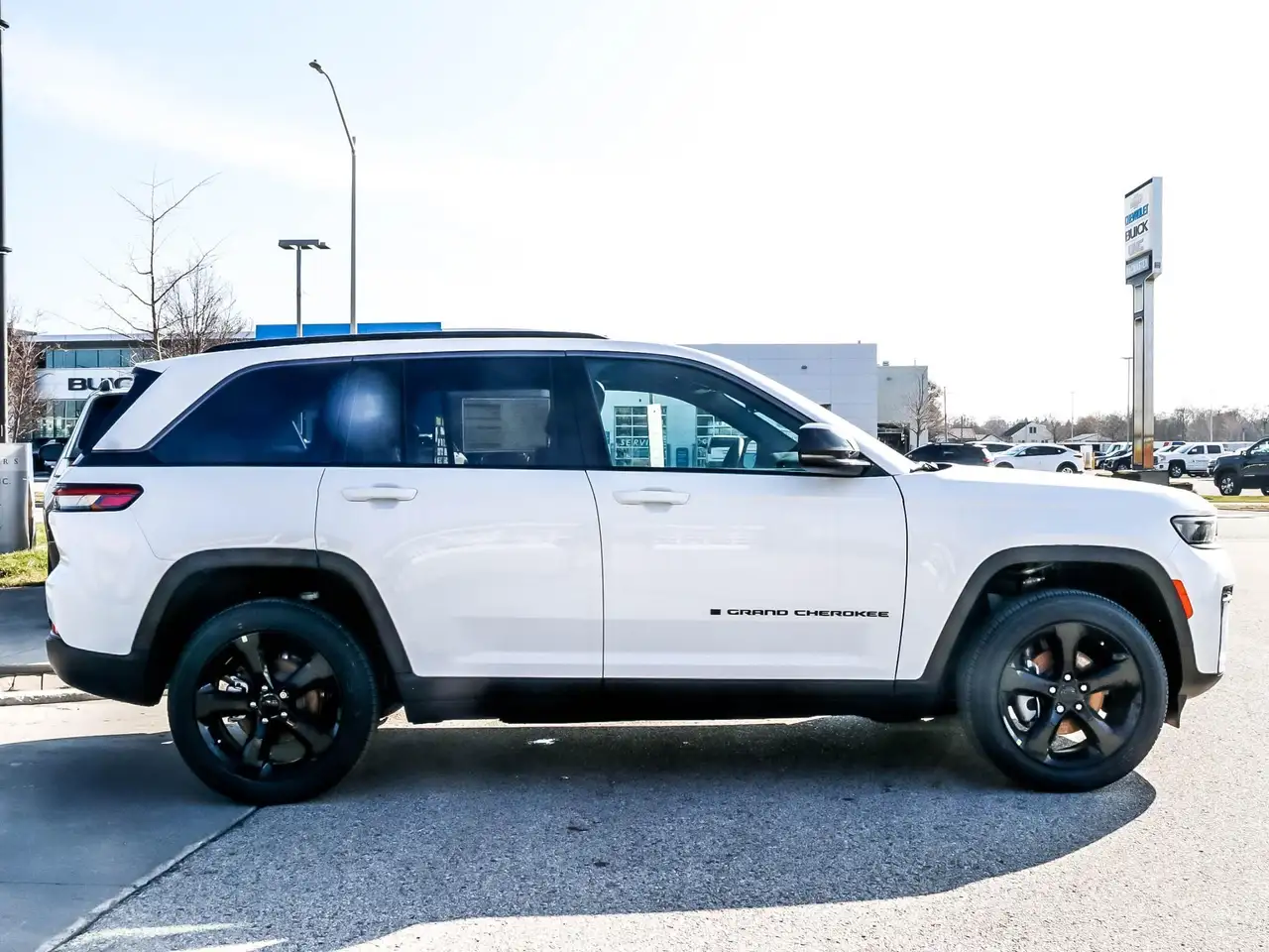 Jeep Grand Cherokee снимка Jeep Grand Cherokee