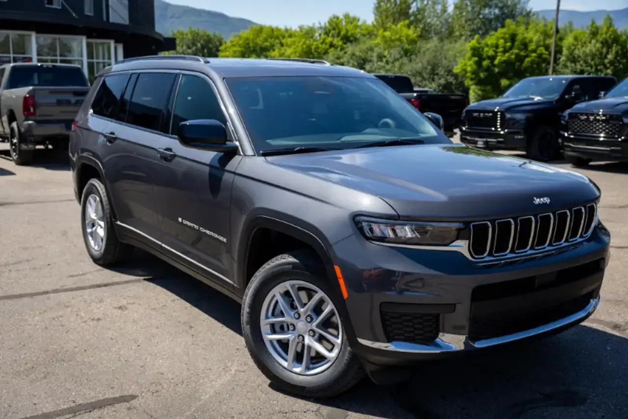 Jeep Grand Cherokee снимка Jeep Grand Cherokee