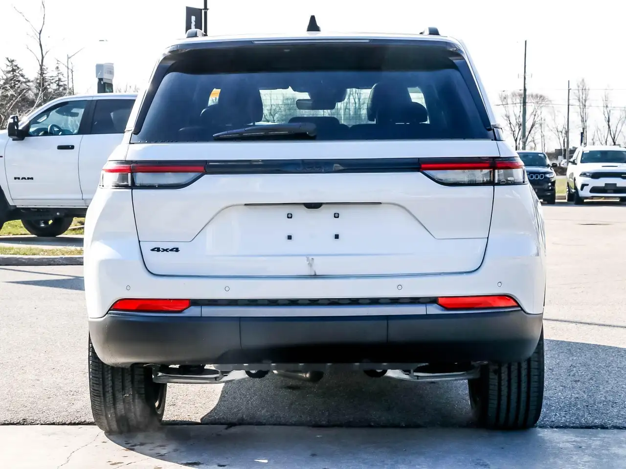 Jeep Grand Cherokee снимка Jeep Grand Cherokee