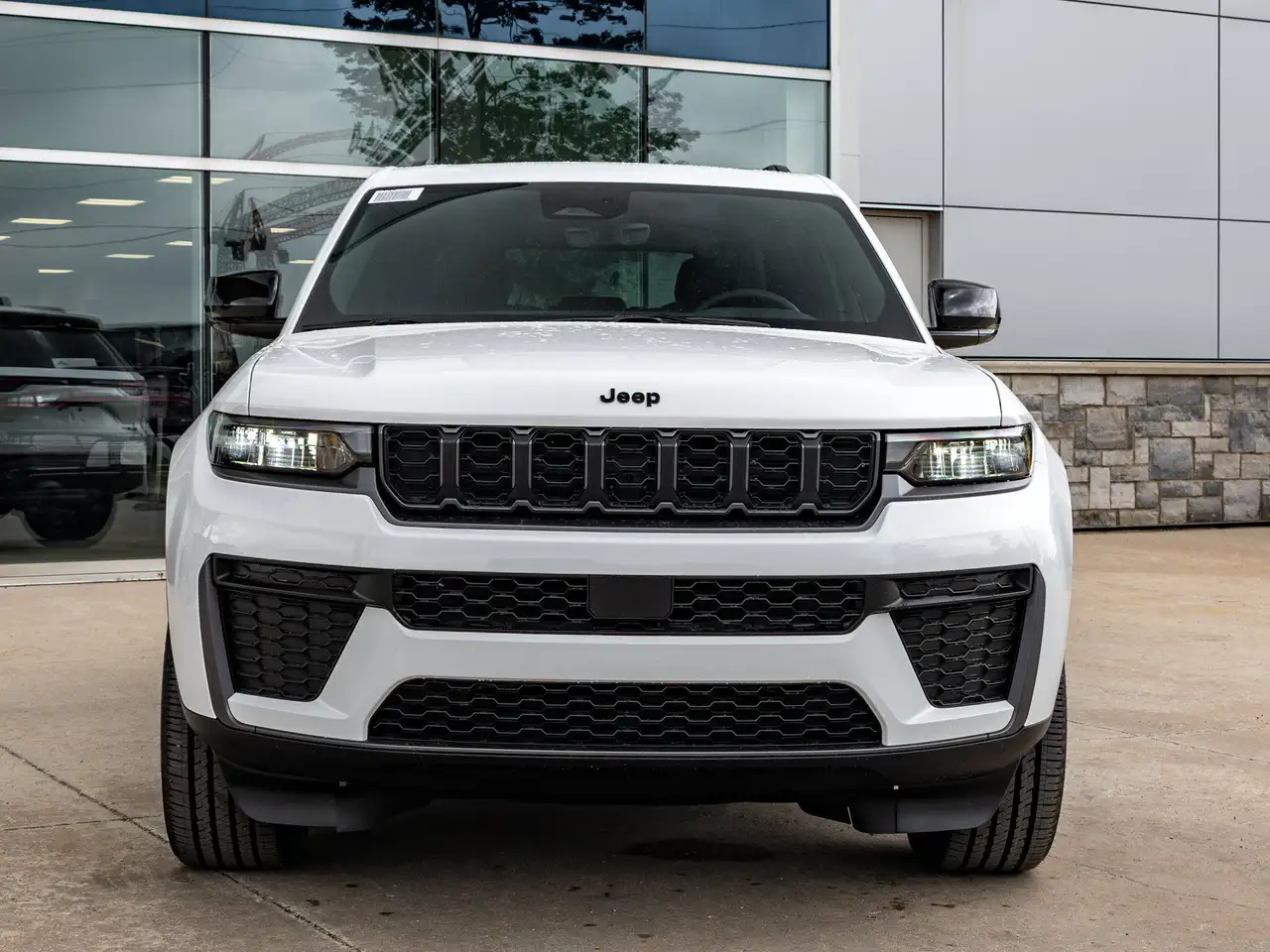 Jeep Grand Cherokee снимка Jeep Grand Cherokee