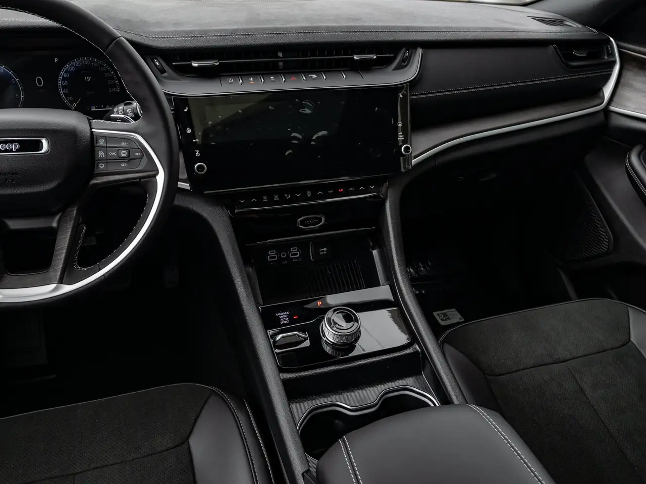 Jeep Grand Cherokee снимка Jeep Grand Cherokee