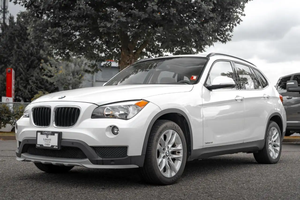 BMW X1 снимка BMW X1