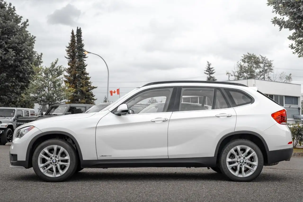 BMW X1 снимка BMW X1