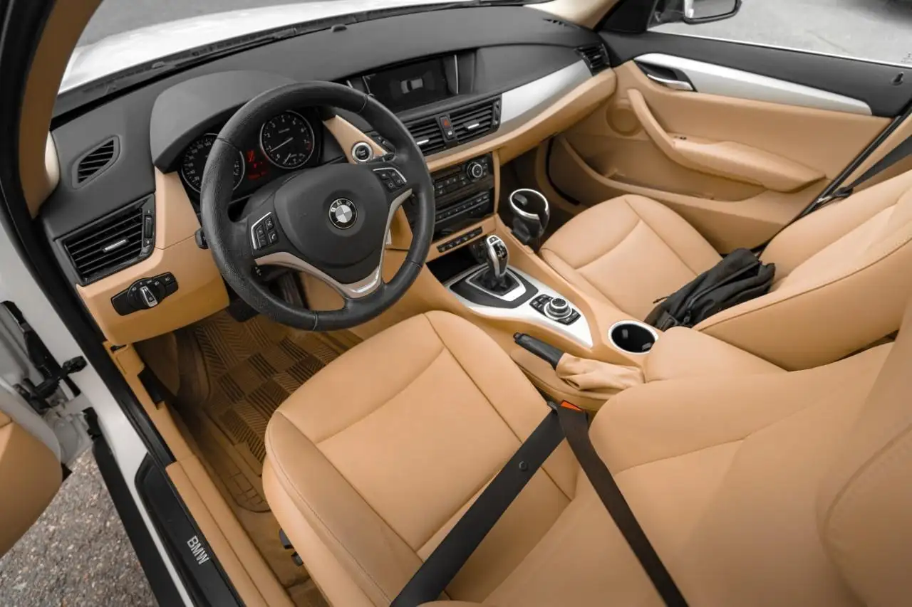 BMW X1 снимка BMW X1