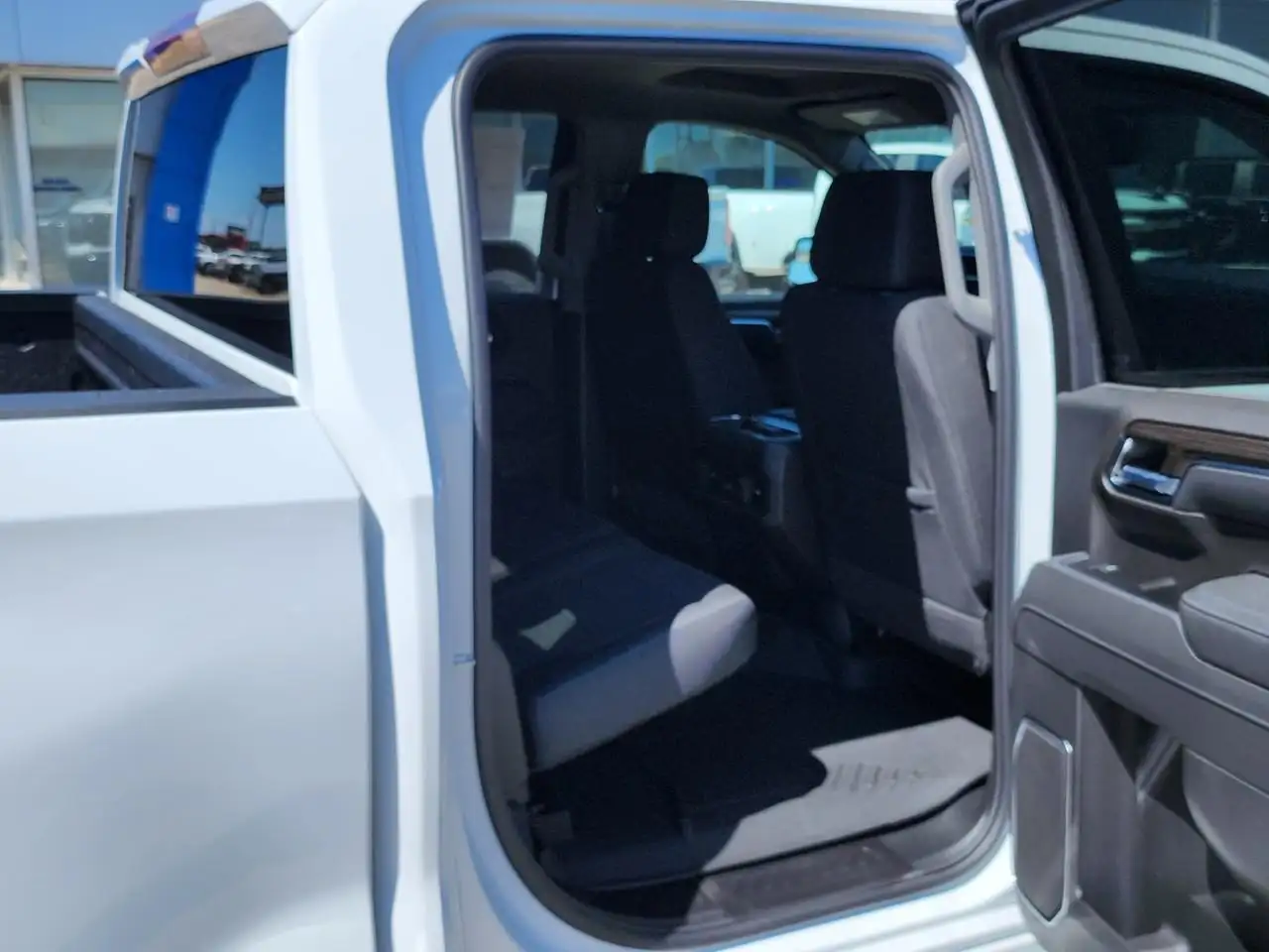 Chevrolet Silverado 1500 photo Chevrolet Silverado 1500