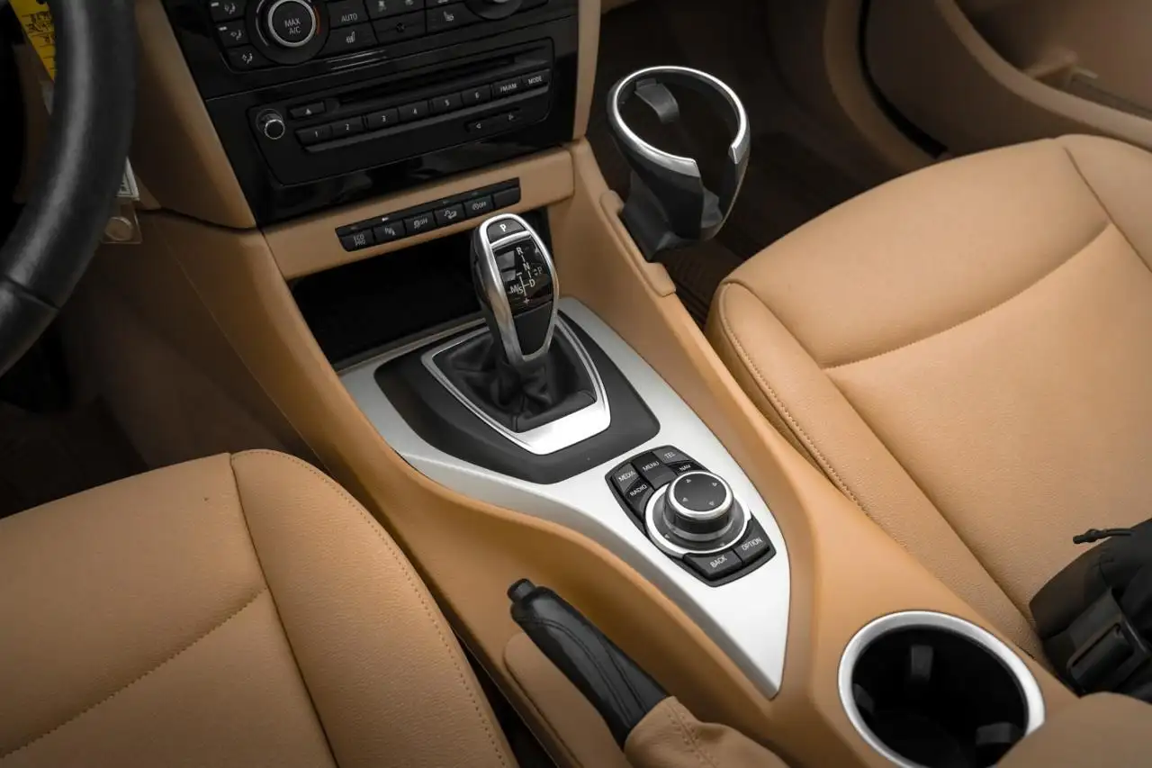 BMW X1 снимка BMW X1
