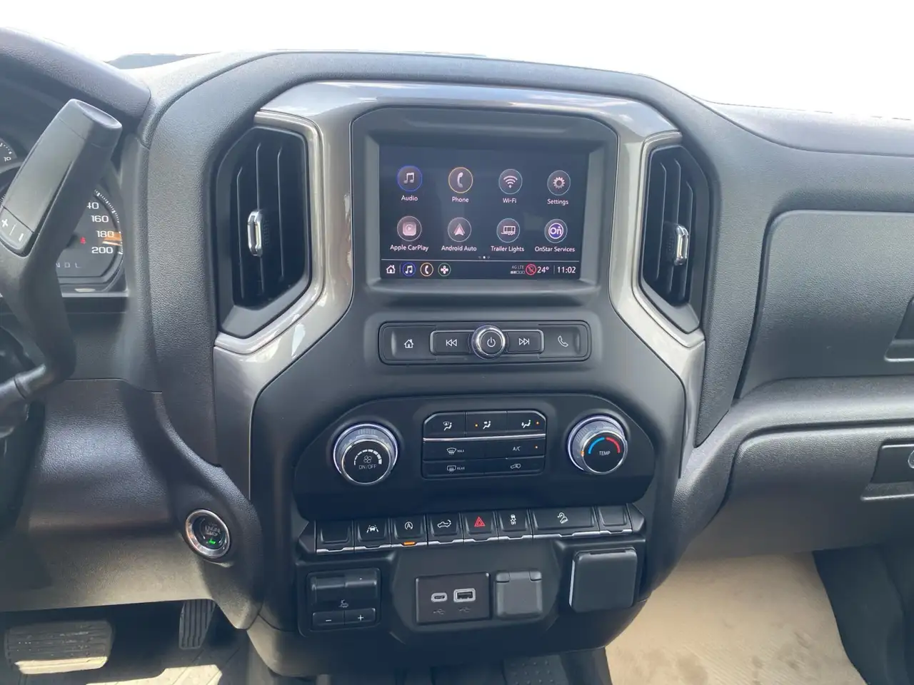 Chevrolet Silverado 1500 photo Chevrolet Silverado 1500