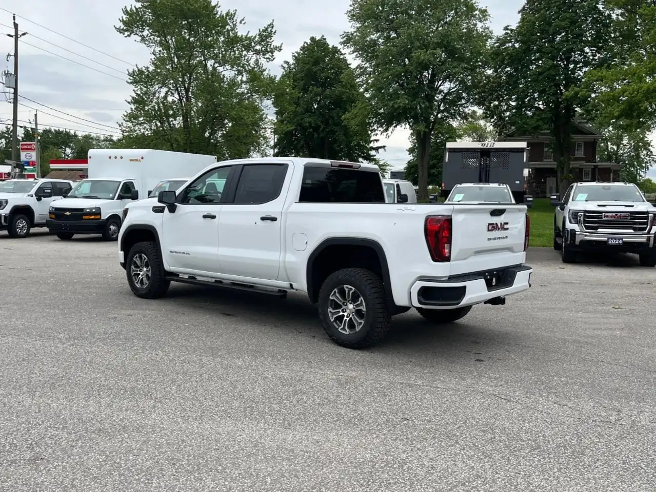 GMC Sierra 1500 снимка GMC Sierra 1500