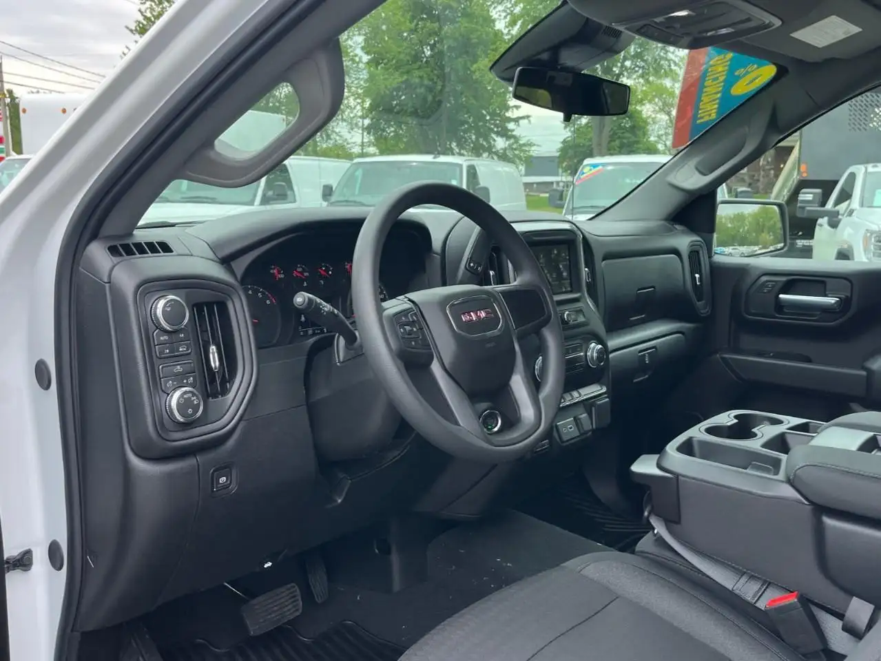 GMC Sierra 1500 снимка GMC Sierra 1500