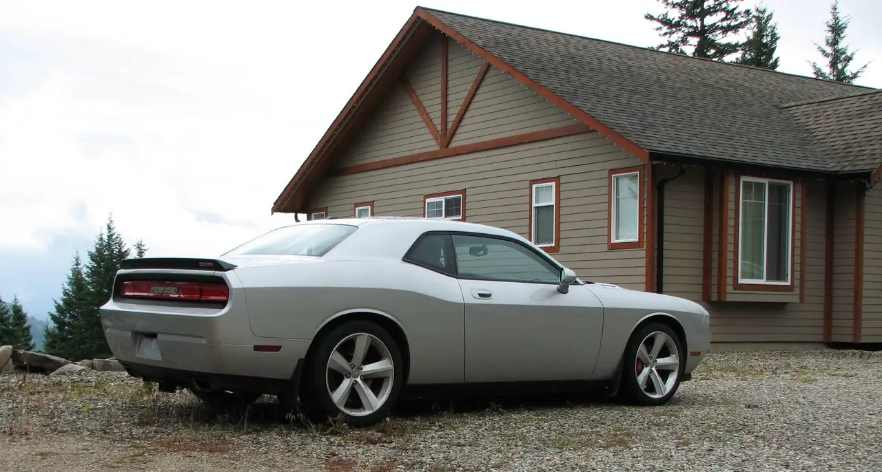 Dodge Challenger снимка Dodge Challenger