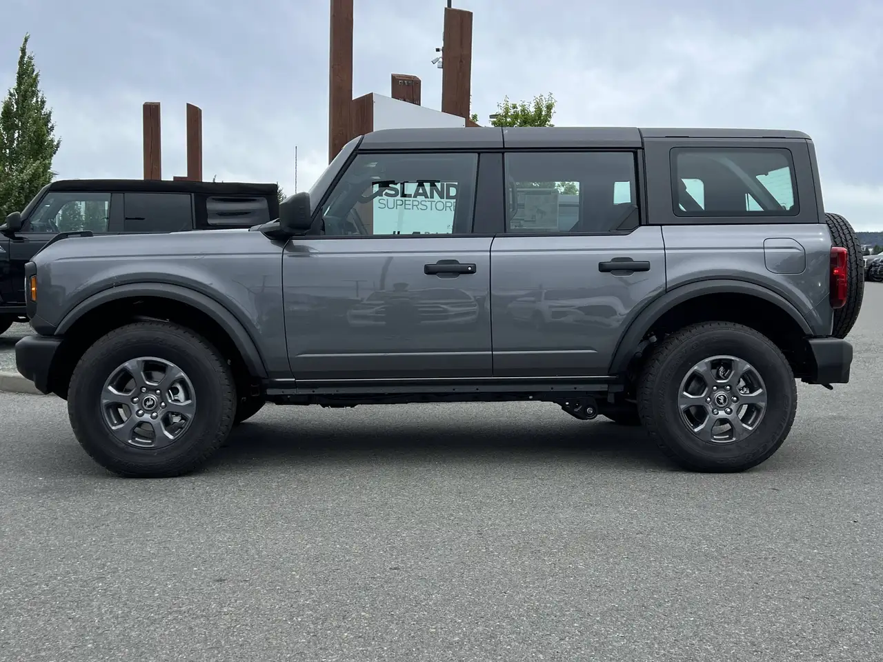 Ford Bronco снимка Ford Bronco