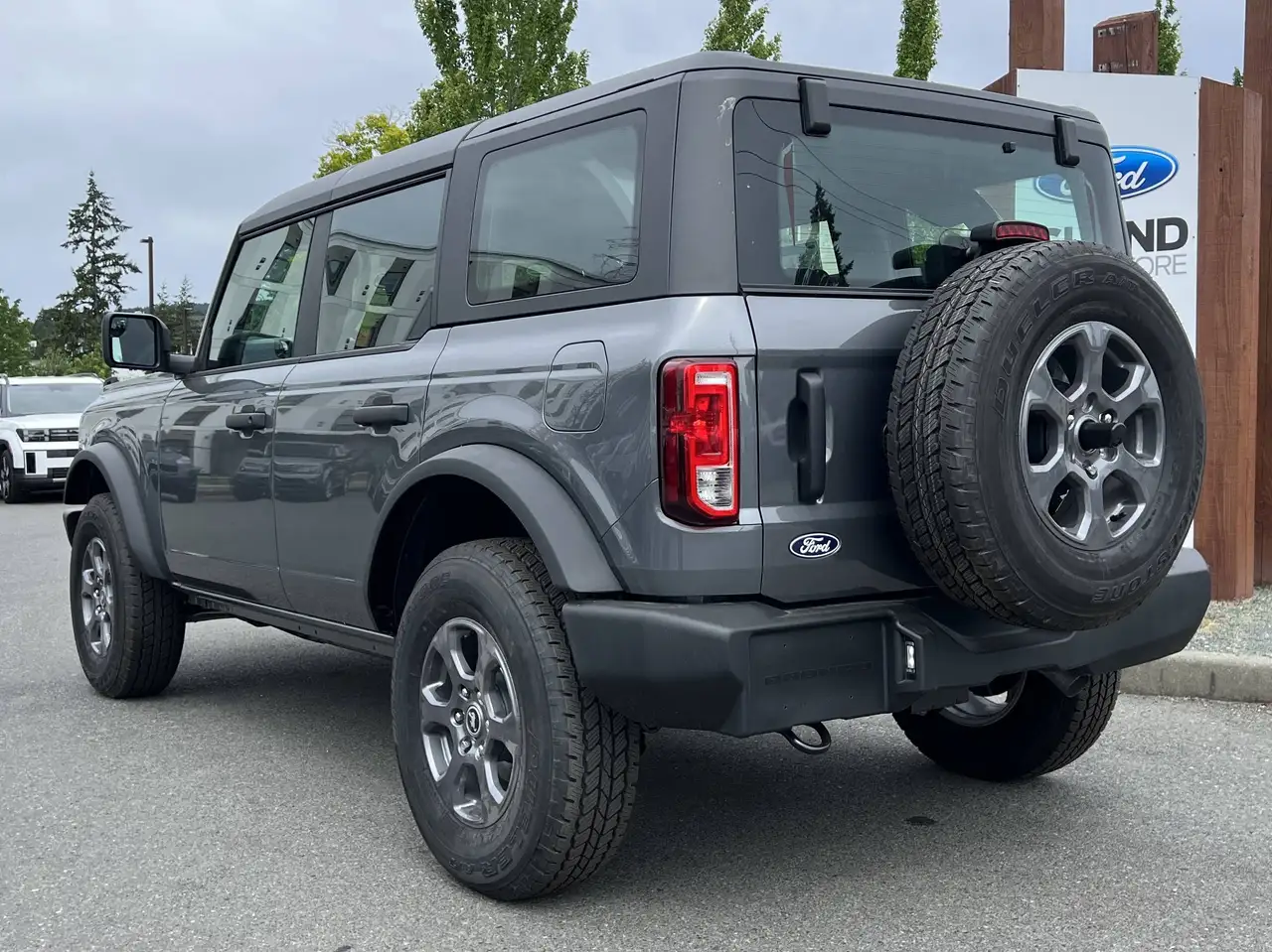 Ford Bronco снимка Ford Bronco