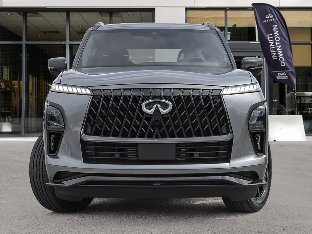 Infiniti QX80 снимка Infiniti QX80