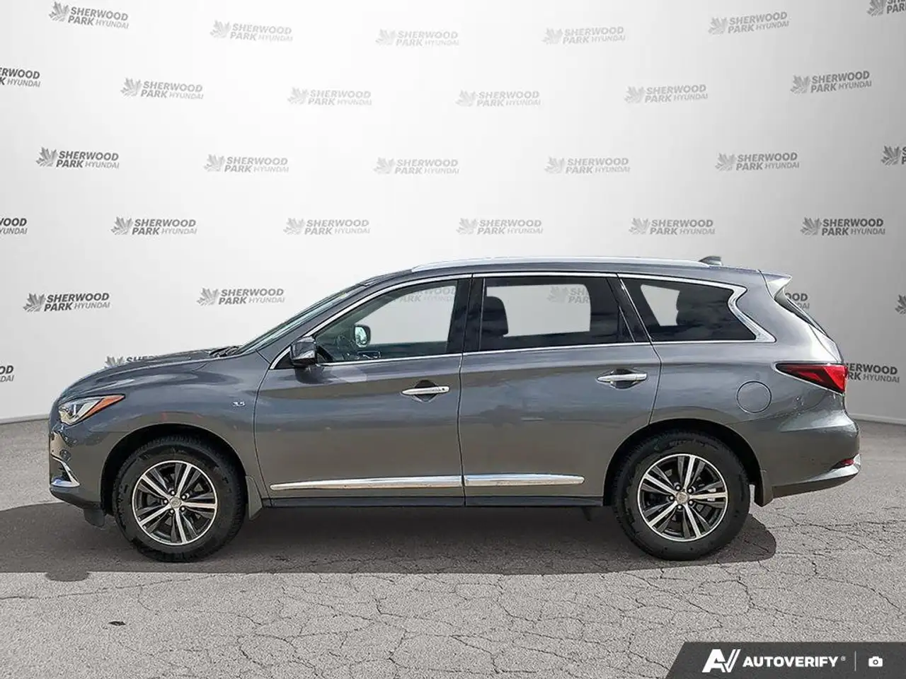 Infiniti QX60 снимка Infiniti QX60