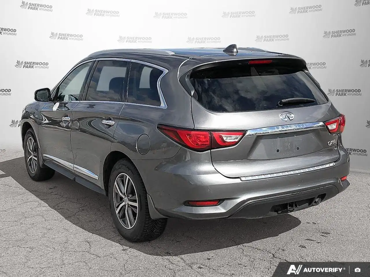 Infiniti QX60 снимка Infiniti QX60