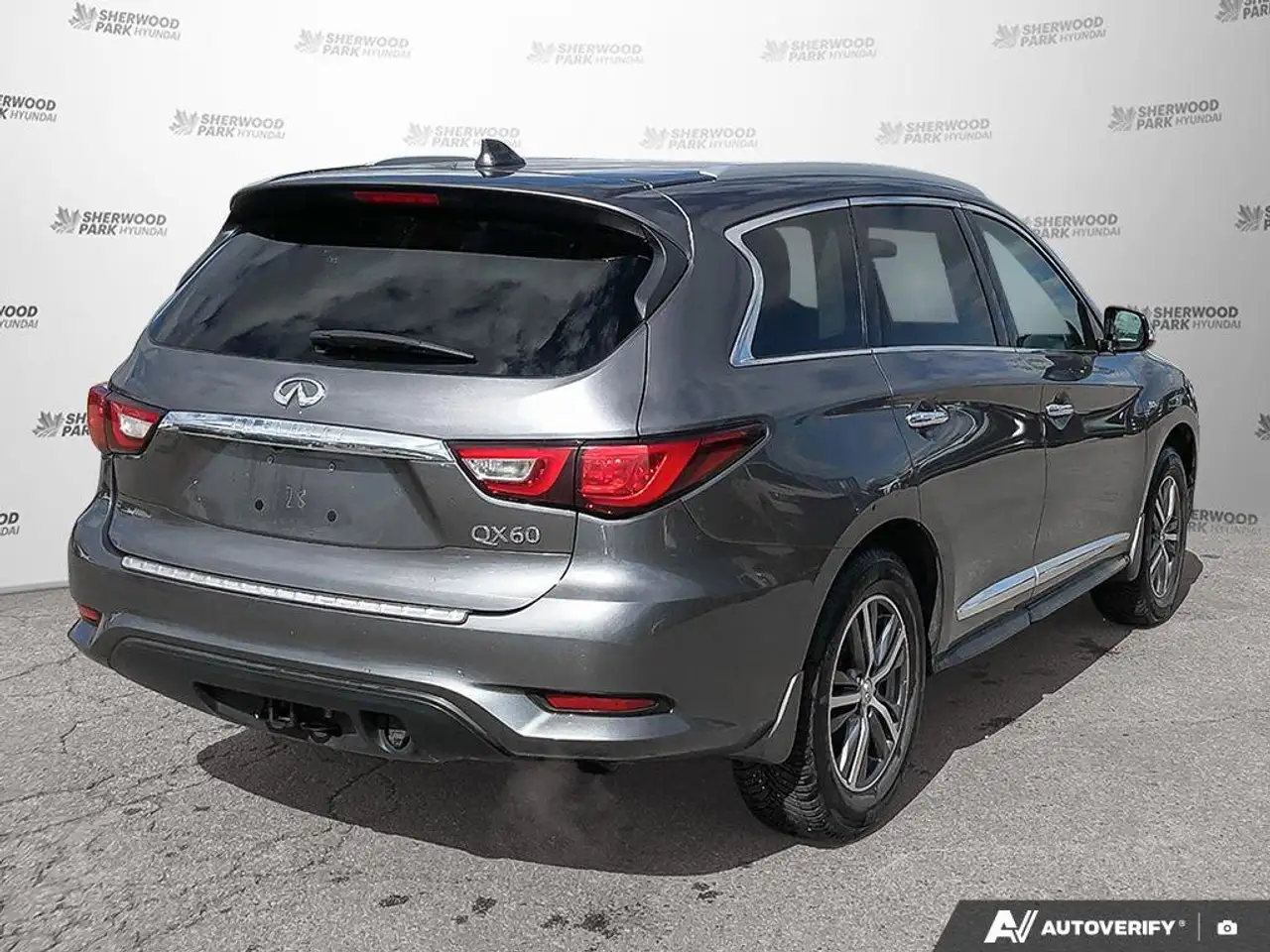 Infiniti QX60 снимка Infiniti QX60