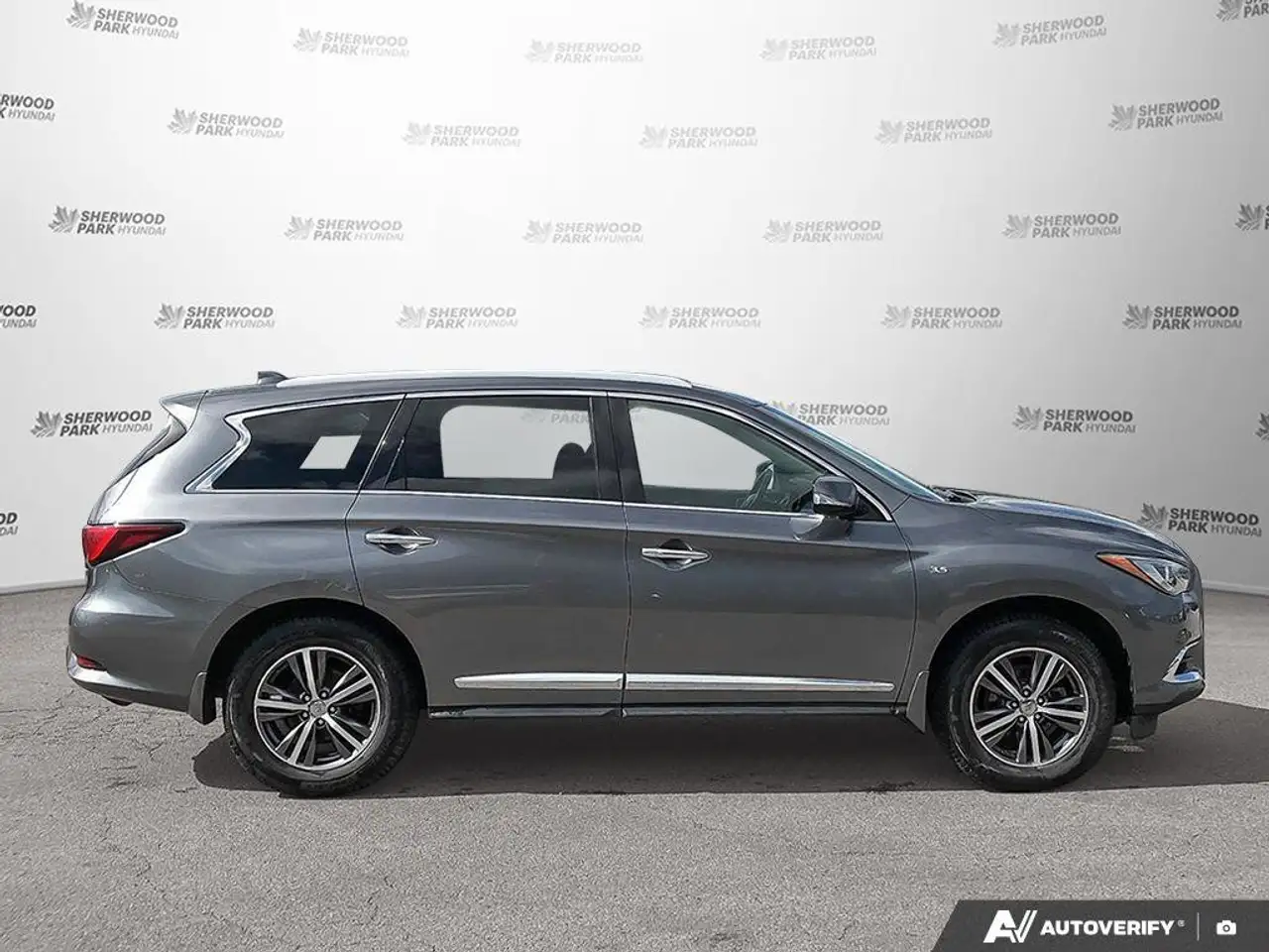 Infiniti QX60 снимка Infiniti QX60