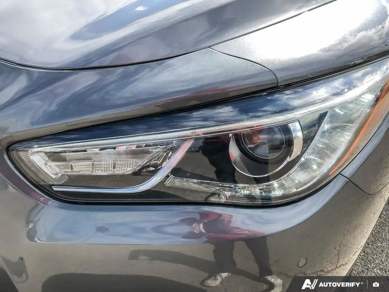 Infiniti QX60 снимка Infiniti QX60